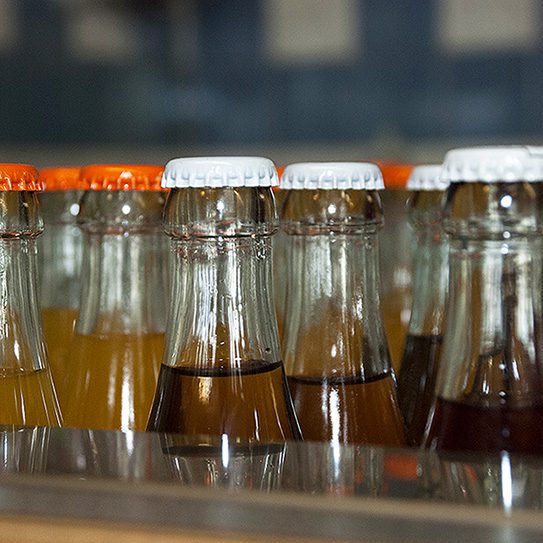 soda-versus-your-teeth_543